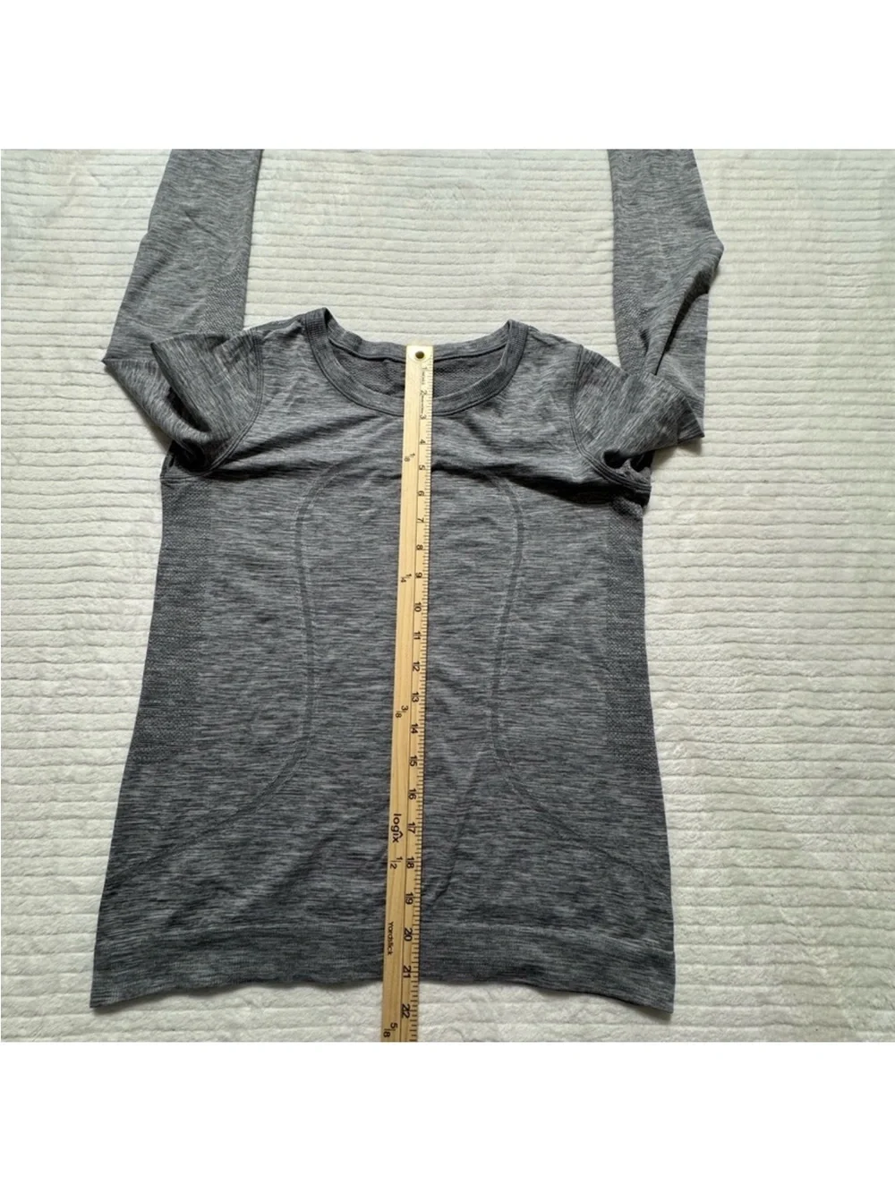 lululemon athletica Gray Long Sleeve Tee